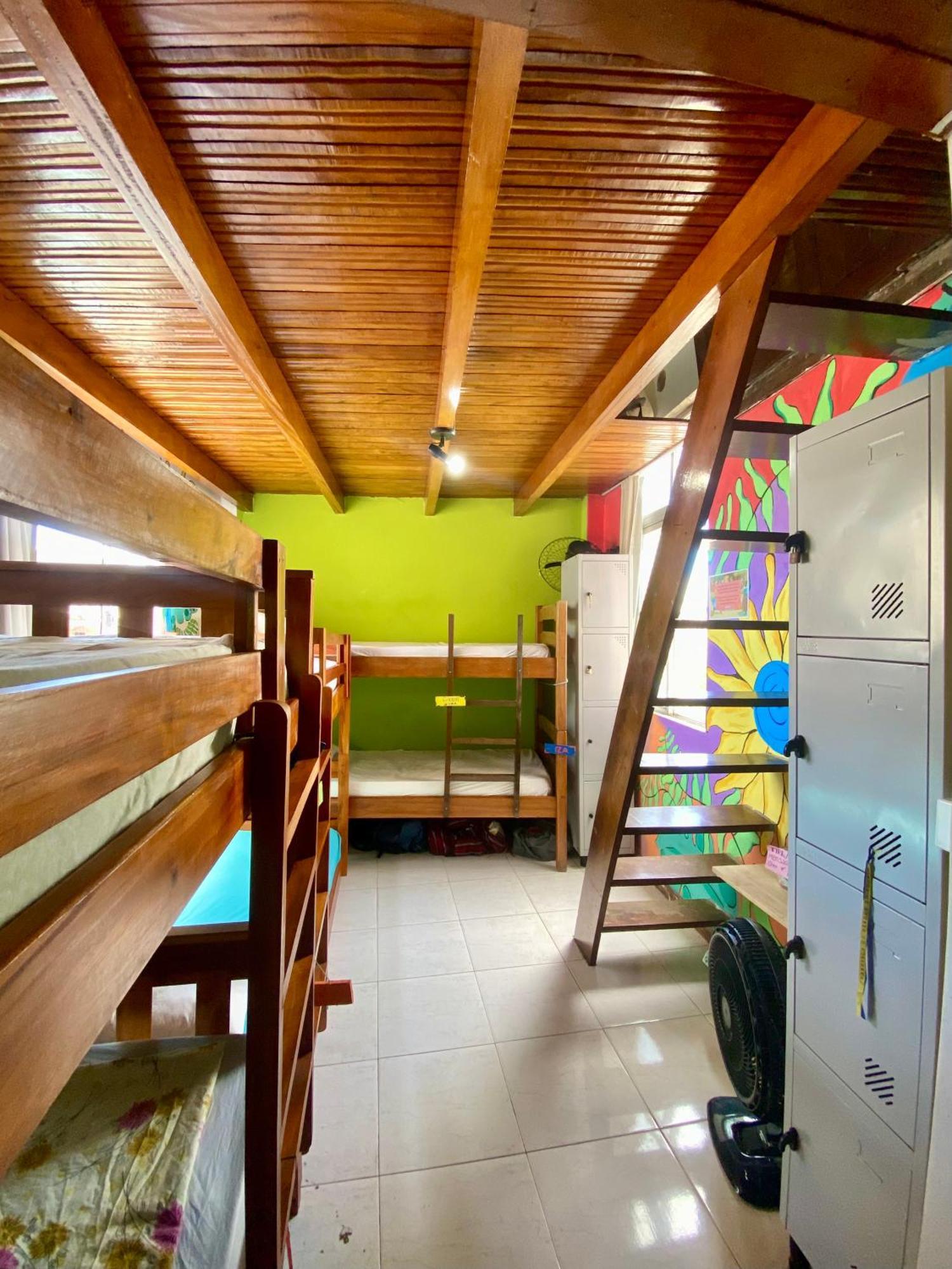 Casamarelo Hostel Salvador Buitenkant foto