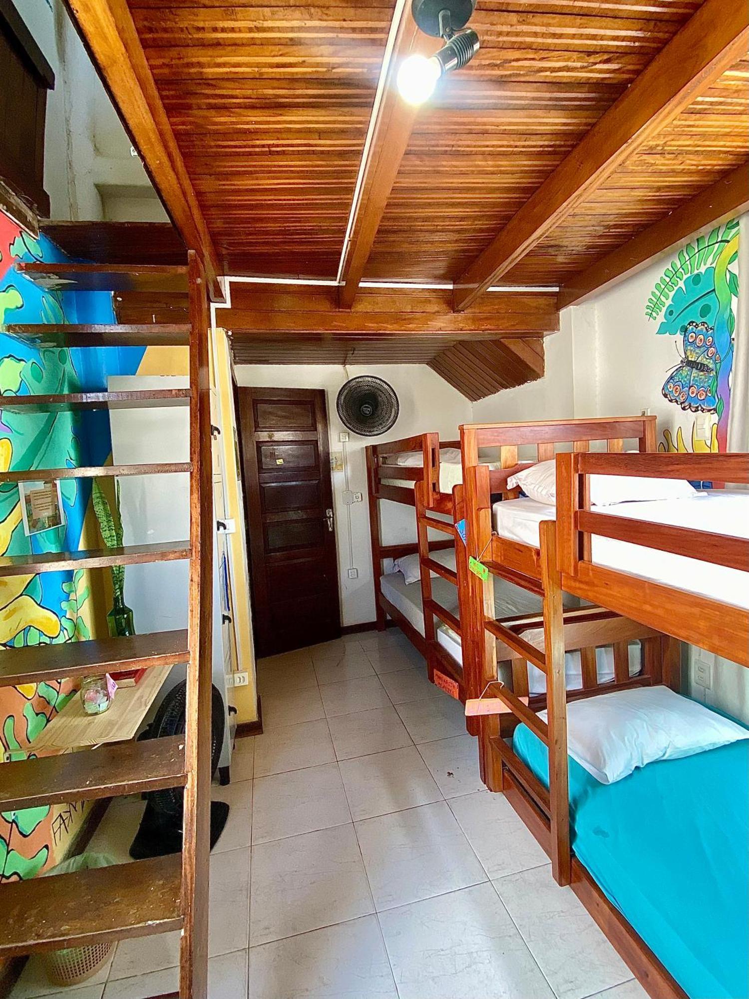 Casamarelo Hostel Salvador Buitenkant foto