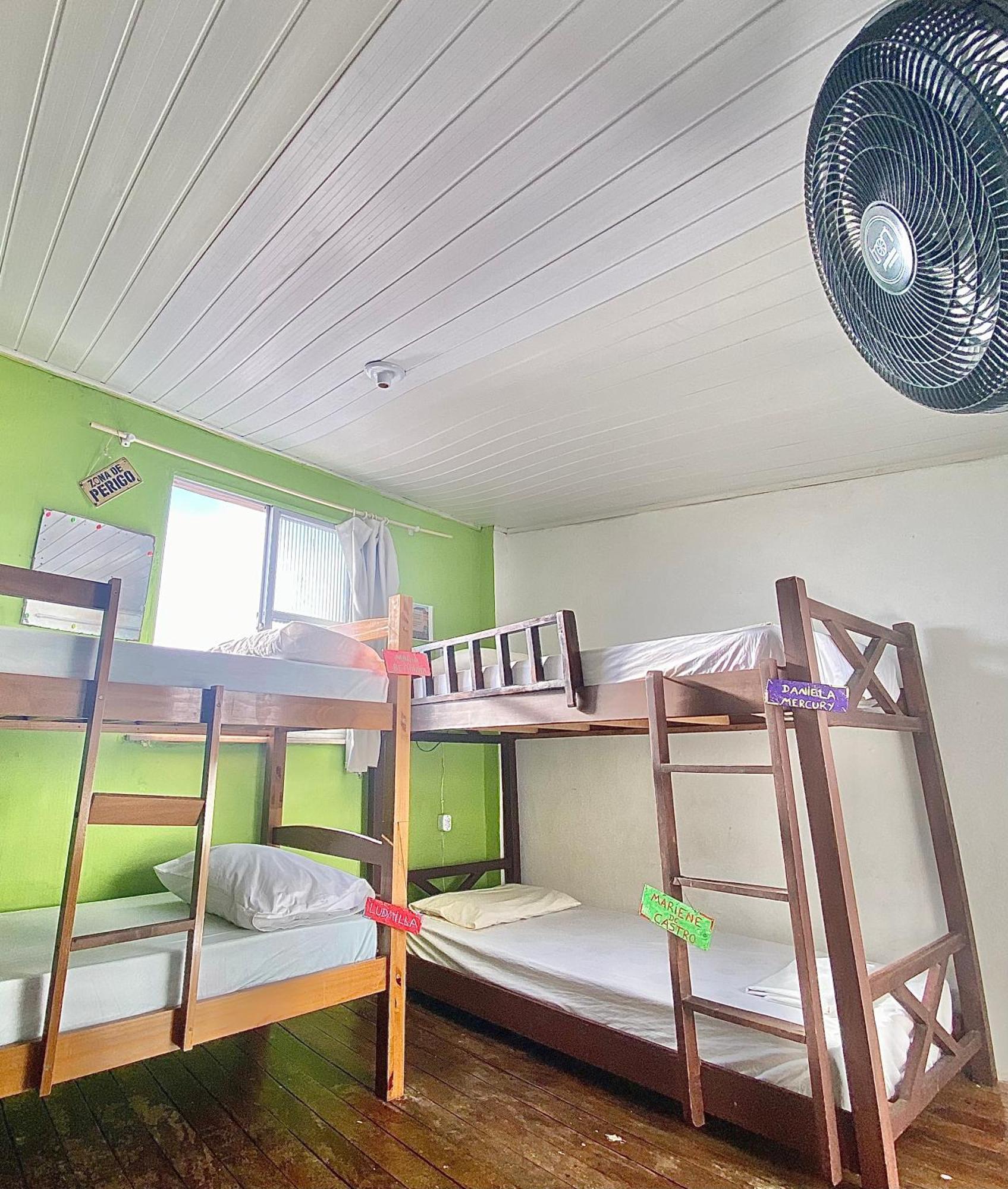 Casamarelo Hostel Salvador Buitenkant foto