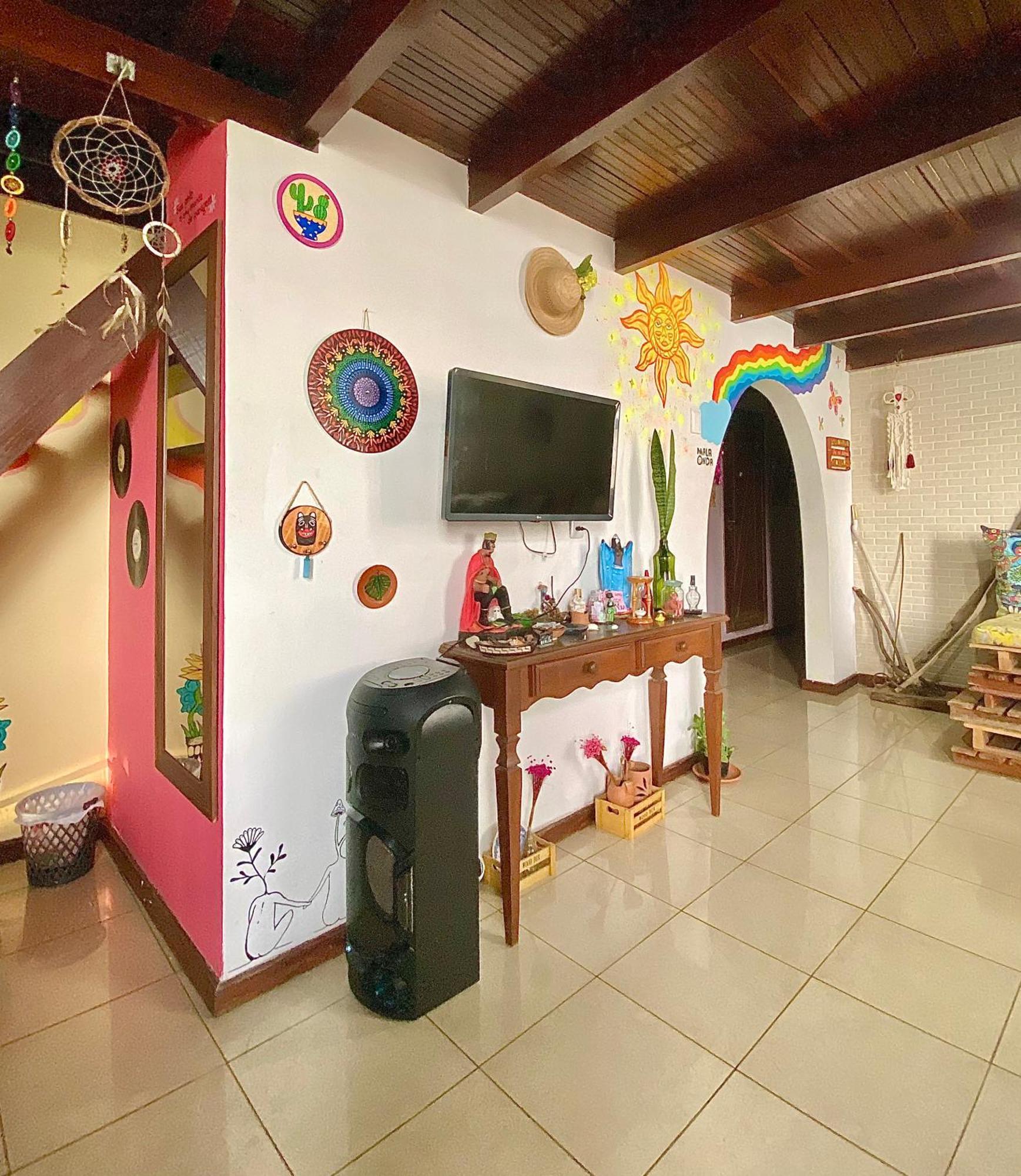 Casamarelo Hostel Salvador Buitenkant foto